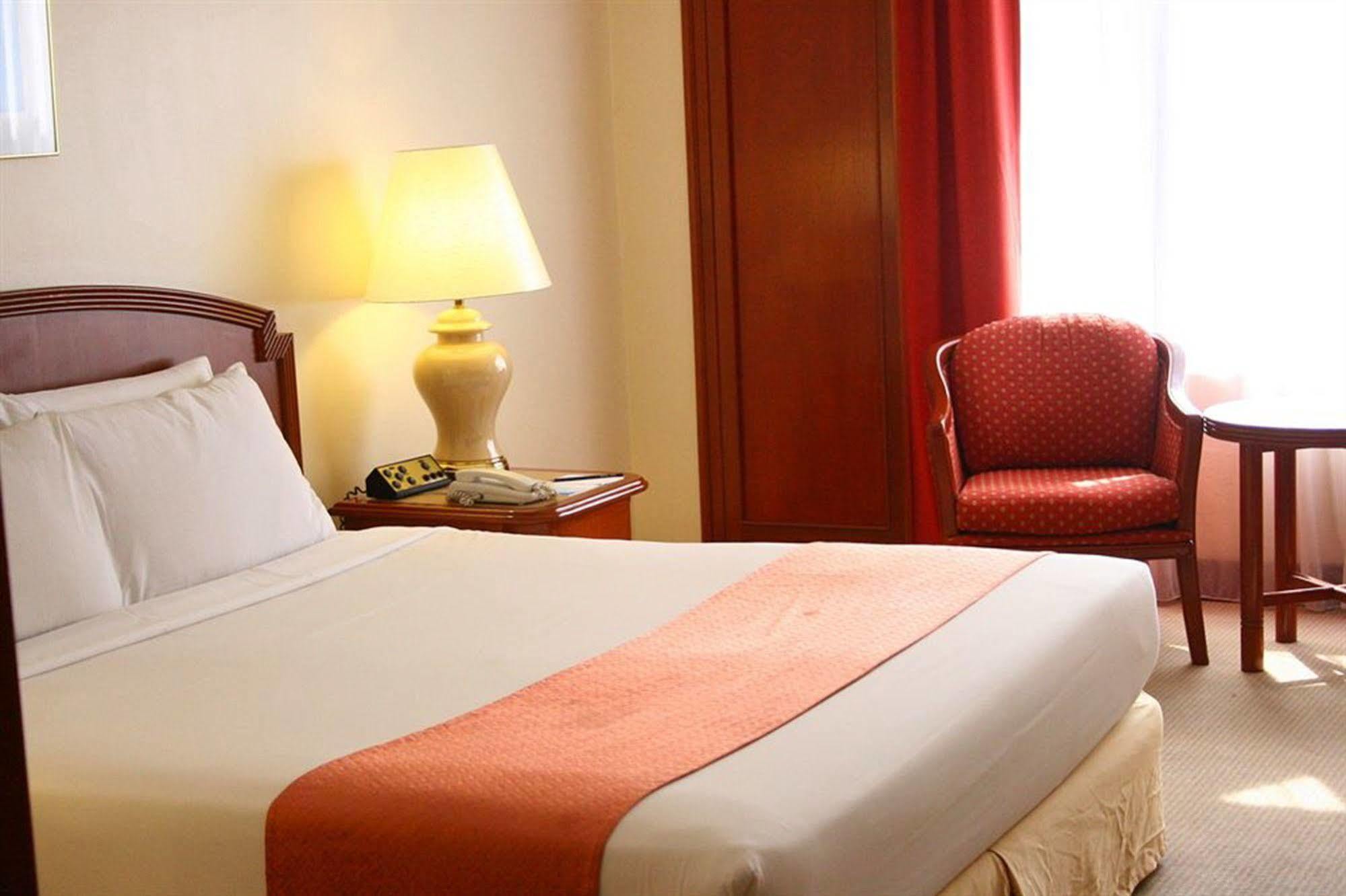 The Puteri Pacific Johor Bahru Hotel Quarto foto