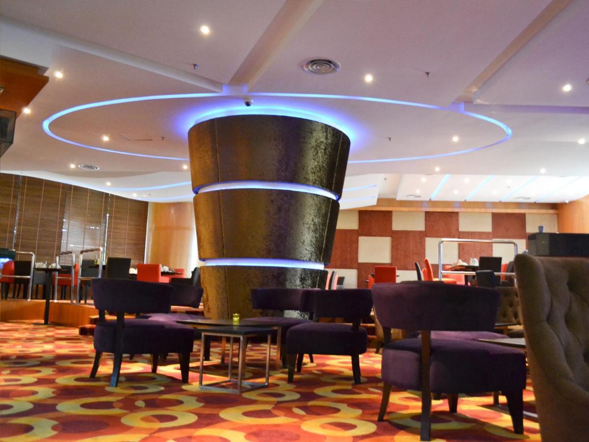 The Puteri Pacific Johor Bahru Hotel Exterior foto