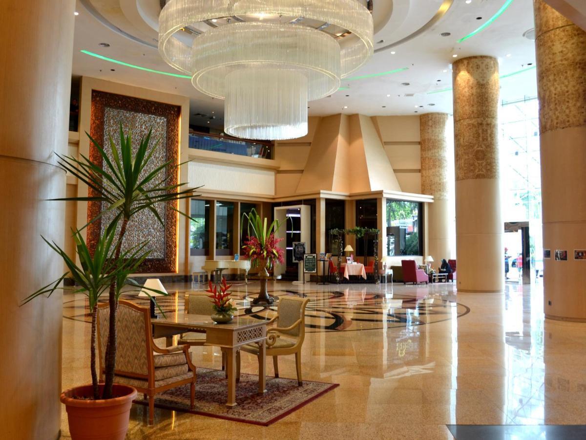 The Puteri Pacific Johor Bahru Hotel Exterior foto